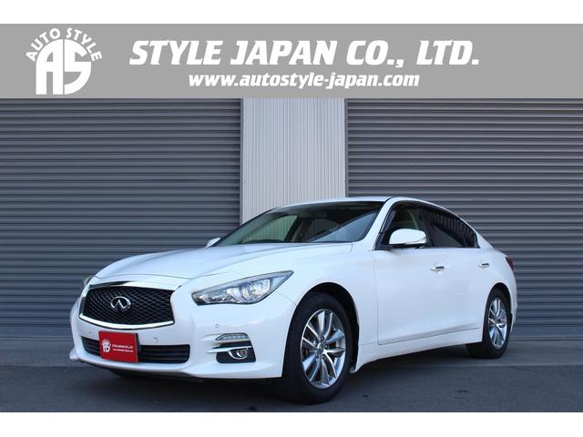 スカイライン(日産) ２００ＧＴ−ｔ　純正ナビ　全周囲カメラ　フルセグ　Ｂｌｕｅｔｏｏｔｈ　ＥＴＣ　ＵＳＢ接続　ＬＥＤヘッドライト／フォグ　ハーフレザーシート　スマートキー　クルーズコントロール　コーナーセンサー　純正１７インチアルミ 中古車画像