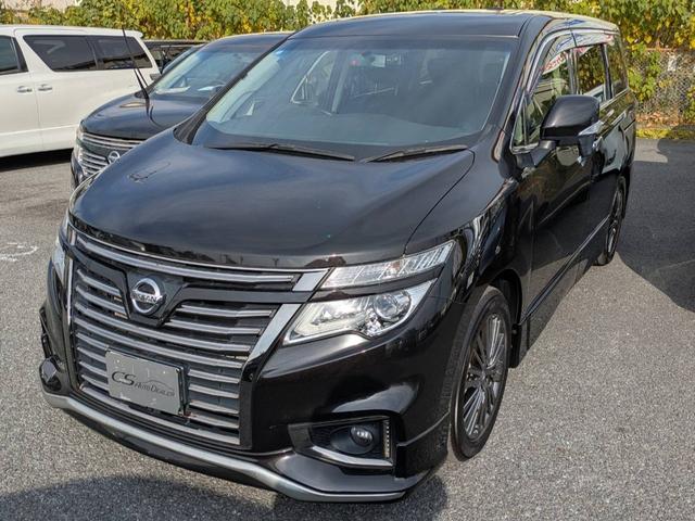 エルグランド(日産) ３５０ハイウェイスターアーバンクロム　（ワンオーナー車）（サンルーフ）後席モニター／ＡＬＰＩＮＥ８インチ大画面ナビ／両側電動スライドドア／パワーバックドア／クルーズコントロール／ハーフレザーシート／後席オットマン／ビルトインＥＴＣ／ 中古車画像