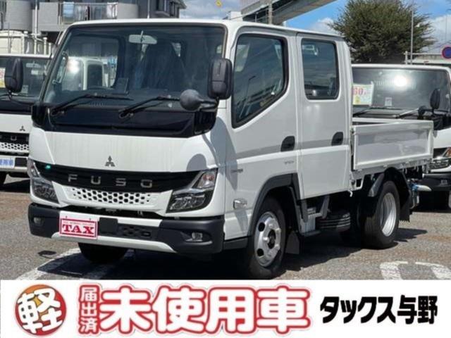 　Ｗキャブ平ボディ　リヤヒーター装着　３方開　標準幅　ＳＴＤ　積載量２ｔ　５ｔ限定免許対応車　衝突被害軽減ブレーキ　ＬＥＤライト　ＬＥＤフォグ　助手席側電動格納ミラー　キーフリーシステム(1枚目)