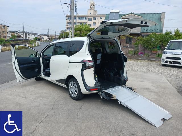 トヨタ シエンタ Ｇ　福祉車両　スローパー　助手席スライドシート