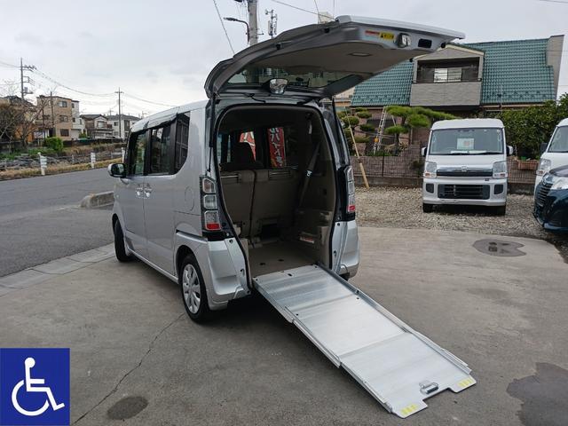 Ｇ・Ｌパッケージ　福祉車両　スローパー　電動ウインチ　後席付４人乗り　ナビＴＶ　ＥＴＣ　前後ドラレコ付