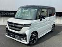 車両周辺をカメラ映像で確認できる機能！全周囲カメラ！ アイドリングストップ　電動格納ミラー　シートヒーター　ベンチシート