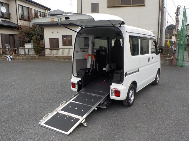 日産 ＮＶ１００クリッパーバン