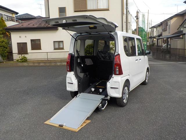 Ｌ　スローパーＬ　車椅子移動車　キーフリー　ＬＥＤライト　電動ウインチ