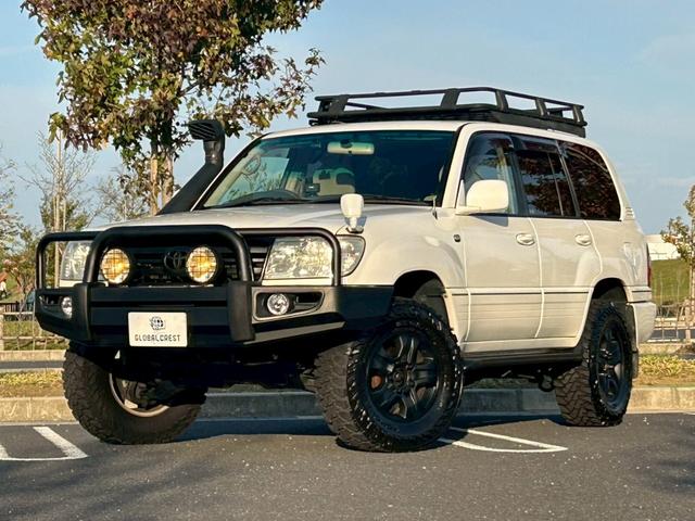 TOYOTA LAND CRUISER 100
