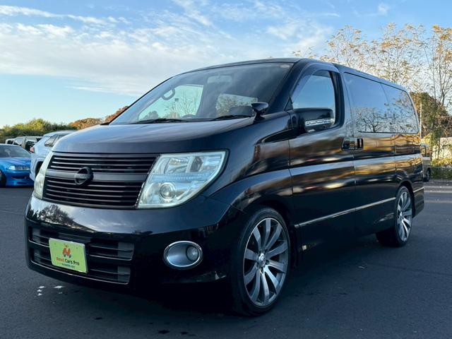 エルグランド(日産) ２５０ハイウェイＳブラックレザーナビＥＤ−Ｖ　両側パワースライドドア　純正ナビ　バックモニター　スマートキー　Aftermarket２０インチアルミ　ＨＩＤヘッドライト 中古車画像