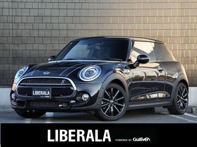 ＭＩＮＩ(ミニ) クーパーＳＤ　ＬＣＩモデル　インテリジェントセーフティ軽減ブレーキＡＣＣ　純正ナビＢｌｕｅｔｏｏｔｈバックカメラＭＩＮＩドライビングＭＯＤＥ　ＪＣＷステアリング　コンフォートアクセス　アンビエントライト前後ＰＤＣ 中古車画像