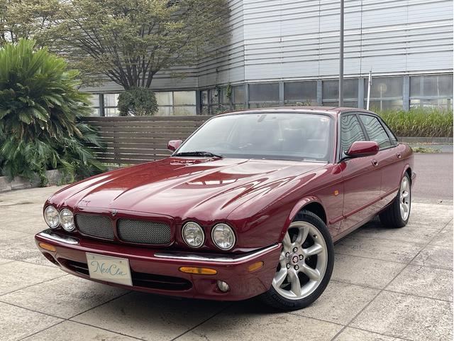 ＸＪ(ジャガー) ＸＪＲ　４．０スーパーチャージドＶ８　ＸＪＲ　４．０スーパーチャージドＶ８（５名）ガレージ保管・全車検記録簿・禁煙・保証書・純正車検証ケース・取説・純正スペアキー 中古車画像