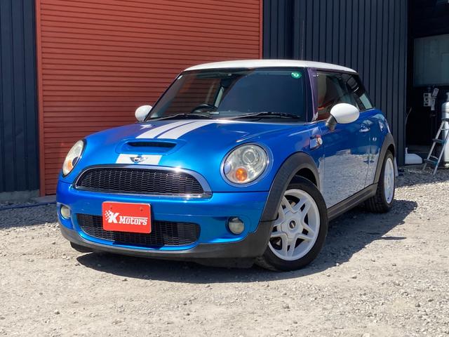 ＭＩＮＩ クーパーＳ　ＥＴＣ　ナビ　アルミホイール　ＨＩＤ　ＡＴ　盗難防止システム　ＡＢＳ　エアコン　パワーステアリング　パワーウィンドウ　運転席エアバッグ　助手席エアバッグ（1枚目）