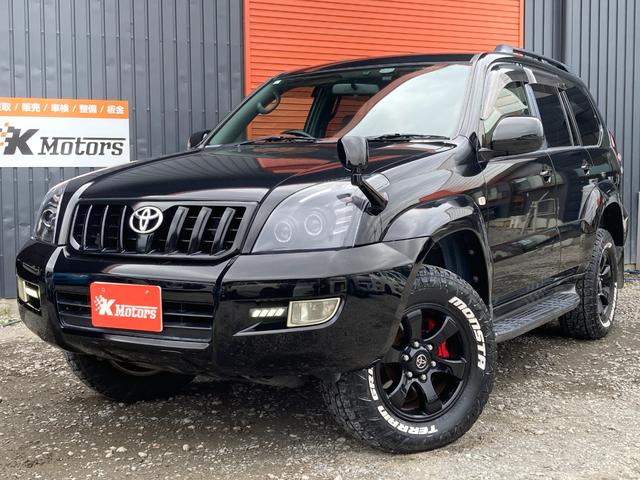 ランドクルーザープラド(トヨタ) ＴＸリミテッド　４ＷＤ　ＥＴＣ　バックカメラ　ナビ　ＴＶ　アルミホイール　キーレスエントリー　電動格納ミラー　ＡＴ　盗難防止システム　衝突安全ボディ　ＣＤ　ＵＳＢ　Ｂｌｕｅｔｏｏｔｈ　３列シート　ＡＢＳ　エアコン 中古車画像