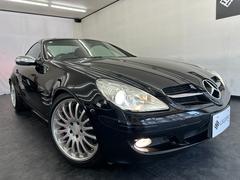 メルセデス・ベンツ　ＳＬＫ　ＳＬＫ３５０　電動ＯＰ　Ｃａｒｌｓｓｏｎ１８ＡＷ　Ｂｒｅｍｂｏレッドキャリパー