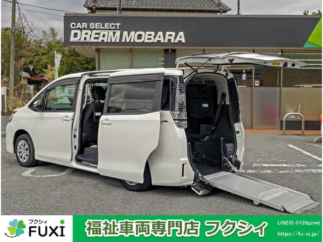 トヨタ ヴォクシー 2014年モデル X 4WD (7人乗り)の価格・性能 トヨタ ヴォクシー 2014年モデル X 4WD (7人乗り)の価格・性能