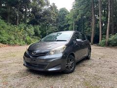 ヴィッツ F ETC ナビ アルミホイール キーレスエントリー 電動格納ミラー CVT 衝突安全ボディ ABS エアコン パワーステアリング 中古車画像