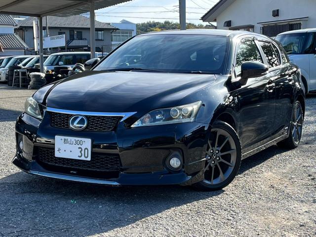 後方確認をサポート！バックカメラ付き！ ＤＶＤ再生　ＵＳＢ　ミュージックプレイヤー接続可　エアコン