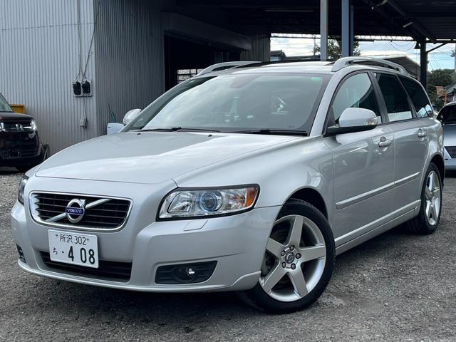 ナビ搭載！迷う道も知らない道も安心して走れます！ 運転席エアバッグ　助手席エアバッグ　サイドエアバッグ