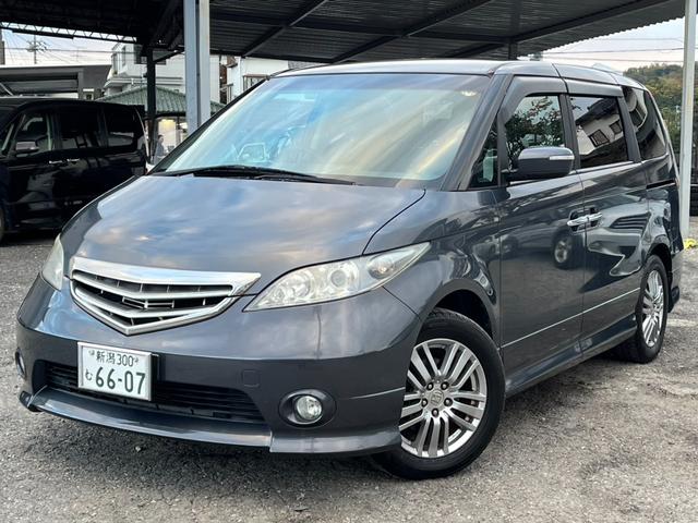 小さな子供がいる家庭におすすめ☆後席モニター付！ パワーウィンドウ　運転席エアバッグ　助手席エアバッグ