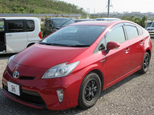 沖縄の中古車 トヨタ プリウス 支払総額 60.2万円 リ済込 2012(平成24)年 12.1万km ３Ｒ３　レッドマイカメタリック