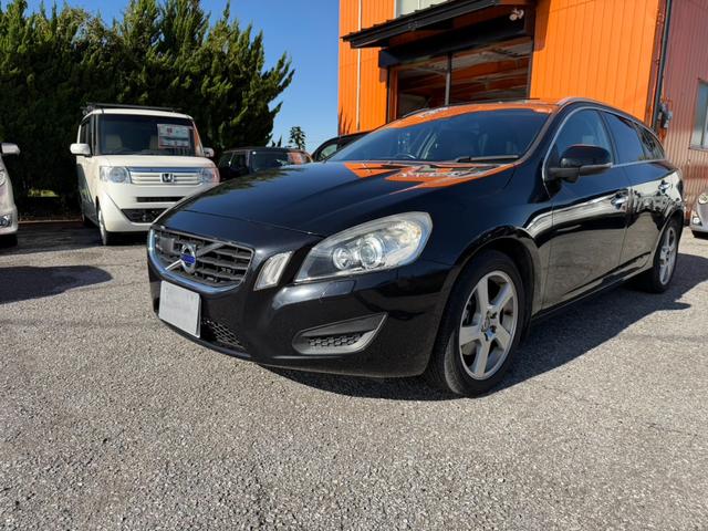 ナビ搭載！迷う道も知らない道も安心して走れます！ パワーステアリング　パワーウィンドウ　運転席エアバッグ　助手席エアバッグ