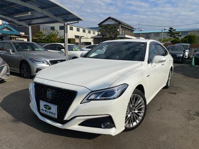 クラウンハイブリッド(トヨタ) Ｓ　エレガンススタイル　ハーフレザーシート　ハンドル／シートヒーター　ＥＴＣ　ＢＳＭ　クルコン　メーカーナビＴＶ　ＴＳＳ　クリアラスソナー　ＬＥＤライト　フォグ全方向カメラ　純正１８インチアルミ 中古車画像