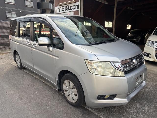 ステップワゴン(ホンダ) Ｌ　タイミングチェーン　ＨＤＤナビＴＶ　スマートキー　両側パワースライドドア　フロント・リアカメラ　ＨＩＤ　ＥＴＣ　ＤＶＤ　ＣＤ　ミュージックサーバー　ドライブレコーダー　１００Ｖ電源 中古車画像