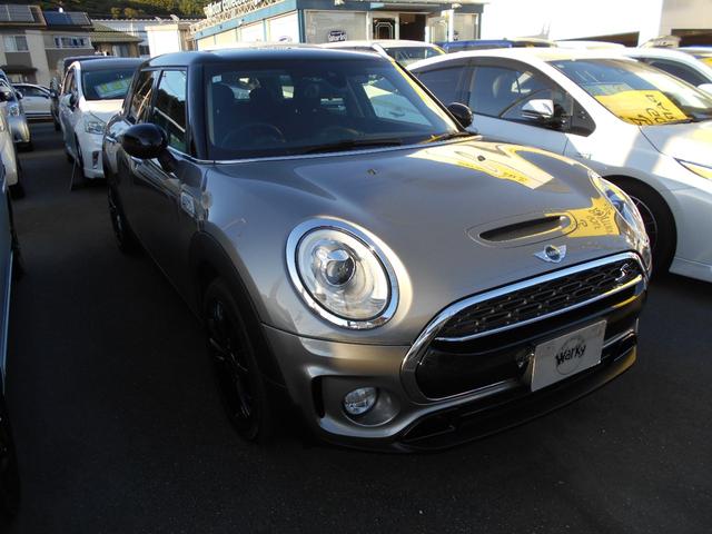 ＭＩＮＩ クーパーＳ　クラブマン　クーパーＳ　クラブマン（５名）純正ナビ・バックカメラ・ミラー型ＥＴＣ・レーザー探知機・・純正１７インチＡＷ（1枚目）
