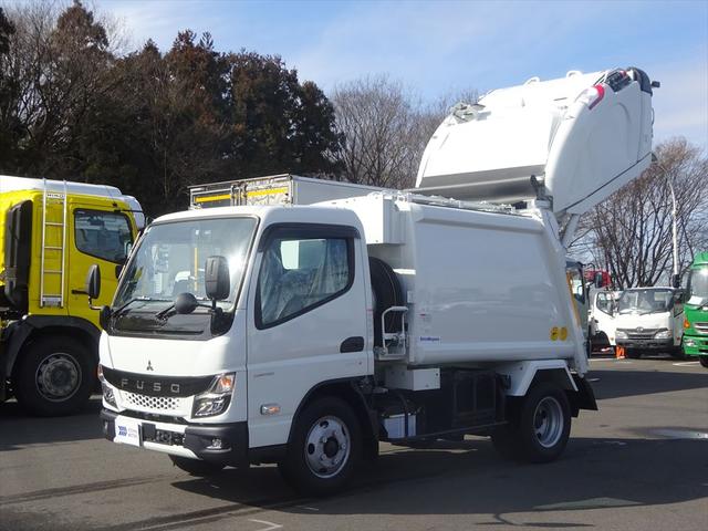 塵芥車　プレス式　４．３立米　連続スイッチ　汚水タンク　新明和ＧＴ０４３－５４３４　ミッション５ＭＴ　１５０ｐｓ　積載２．２５ｔ