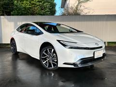 トヨタ　プリウス　Ｚ　ＰＨＥＶ　寒冷地仕様　１２．３インチディスプレイナビ