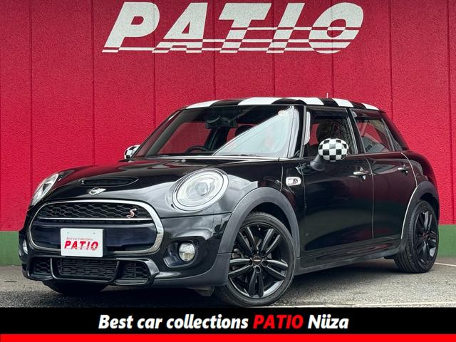 ＭＩＮＩ(ミニ) クーパーＳ　ＪＣＷホイール／スポーツモード付／ルーフ・ミラー・シートカバーチェック柄／タイヤ２０２３ 中古車画像