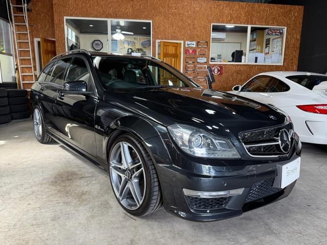 Ｃクラスステーションワゴン(AMG) Ｃ６３　ＡＭＧ　ステーションワゴン　マグネタイトブラック　後期　サンルーフ 中古車画像