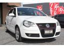 ポロ ＧＴＩ　５ＤＲ．ＨＢ　１．８Ｌ　直列４気筒ＤＯＨＣ　ＩＣターボ　５速マニュアル　純正１６インチアルミ　カロッツェリアナビ　音楽プレーヤー接続可　天張張替済　ＥＴＣ　禁煙車（1枚目）