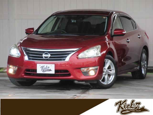 ティアナ(日産) ＸＶ　／全方位カメラ／冷暖黒革Ｐシート／オットマン／衝突軽減／車線逸脱／後方検知／クルコン／純正ＳＤナビ／ＤＶＤ再／ＢＴ接続／フルセグＴＶ／ＥＴＣ／インテリキー×２／純１７ＡＷ／ＨＩＤオートライト／ 中古車画像