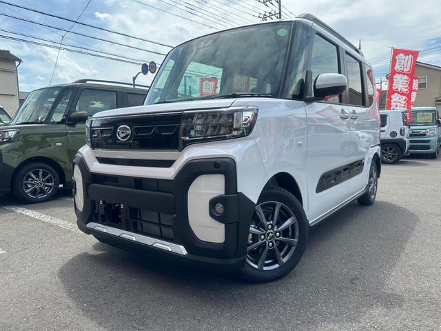 ファンクロス　届出済未使用車　禁煙車　スマートアシスト　衝突被害軽減ブレーキ　プッシュスタート　スマートキー　両側電動スライドドア　ステアリングリモコン　電子パーキング　クリアランスソナー　ＬＥＤヘッドランプ