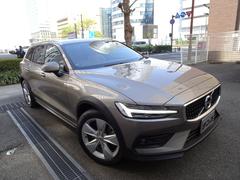 ボルボ　Ｖ６０　クロスカントリー　Ｔ５　ＡＷＤ　２０２０年モデル