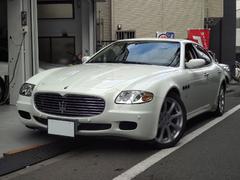 クアトロポルテ ベースグレード 左ハンドル/ベージュレザーシート/サンルーフ/HIDヘッドランプ/車高調 中古車画像