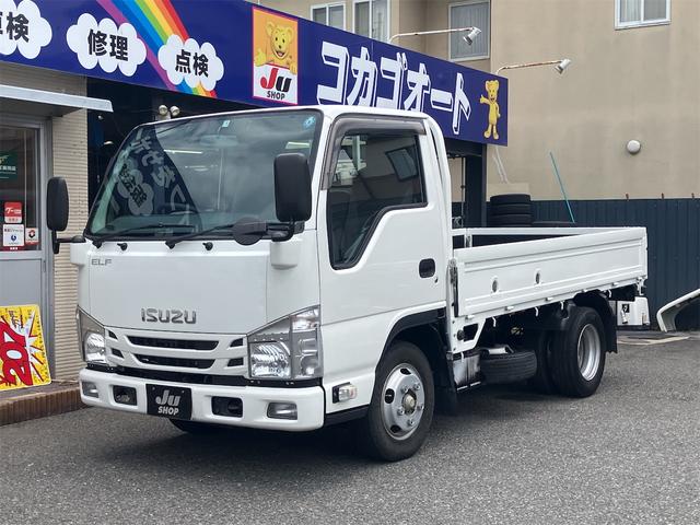 フルフラットロー　最大積載量２０００Ｋｇ・２ｔ・ＮＪＲ８５・キーレス・エアコン・パワステ・エアバック・軽油・５速マニュアル・左電動格納ミラー・フルセグＴＶナビ・ＥＴＣ