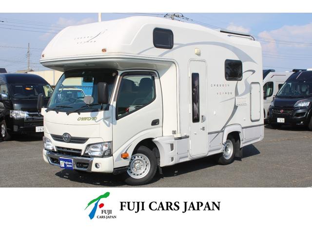 トヨタ カムロード ナッツＲＶ　クレソンボヤージュ　ＦＦヒーター　ソーラーパネル　１５００Ｗインバーター　電子レンジ　６０Ｌ冷蔵庫　シンク　コンロ　ルーフベント　マルチルーム　ツインサブバッテリー　外部電源　外部充電　走行充電　デジタル電圧計　リアクーラー　ガソリン車　ワンオーナー