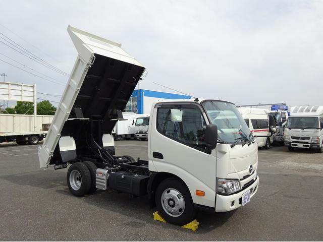 日野 デュトロ 強化土砂ダンプ 極東開発工業 横綱ダンプ 角底３方開 標準 １０尺 全低床 ３ｔ積載 ４ナンバー車の中古車 車体価格ask 令和2 年式 走行0 1万キロ 車体色ホワイト 埼玉県三郷市仁蔵４４９ １ 上野自動車株式会社 関東支店の在庫 グーネット中古車