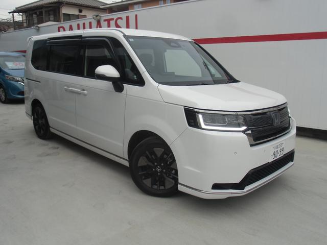 ステップワゴン２．０ｅＨＥＶスパーダハイブリット 走行少ない