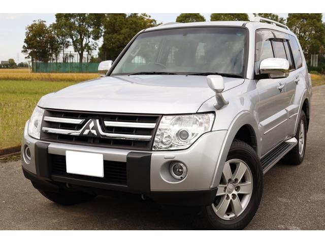 パジェロ（三菱）ロング　エクシード　ベーシックパッケージ　カロッツェリアナビ後席フリップダウンモニタバックカメラＢＴ　ＤＶＤ　ＡＣ１００Ｖ電源　パワー黒皮シート７人乗り　使えるスタッドレスアルミ付　キーレス　スペアキー　パートタイム４ＷＤ　錆びてません。 中古車画像