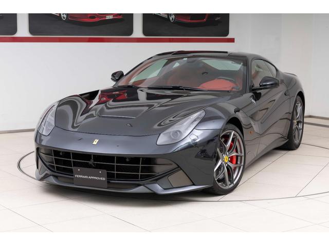 フェラーリ F12ベルリネッタ