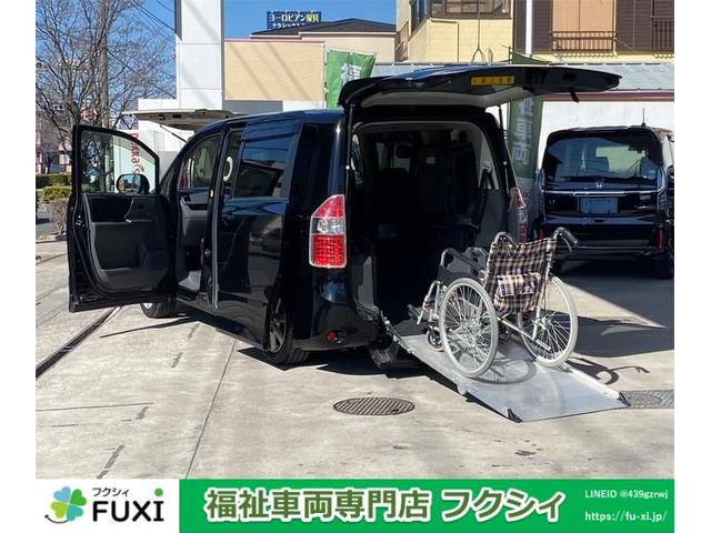 ノア 　Ｇ　ウェルキャブ　車いす１基積み　スロープ　タイプＩ　電動スロープ　電動ウィンチ　電動固定装置　両側電動スライドドア　スマートキー　バックカメラ