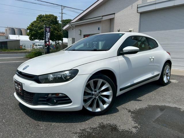 ２．０ＴＳＩ　純正ナビ　フルセグＴＶ　ＥＴＣ　黒レザーシート　シートヒーター　コーナーセンサー