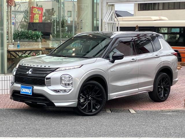 アウトランダーＰＨＥＶ(三菱) ブラックエディション　４ＷＤ　ルーフレール　マイパイロット　マルチアラウンドモニター　純正ナビ　ＴＶ　スマートキー　ドラレコ　衝突被害軽減　クリアランスソナー　レーンアシスト　パワーシート　ＬＥＤ　パワーバックドア　ＨＵＤ 中古車画像