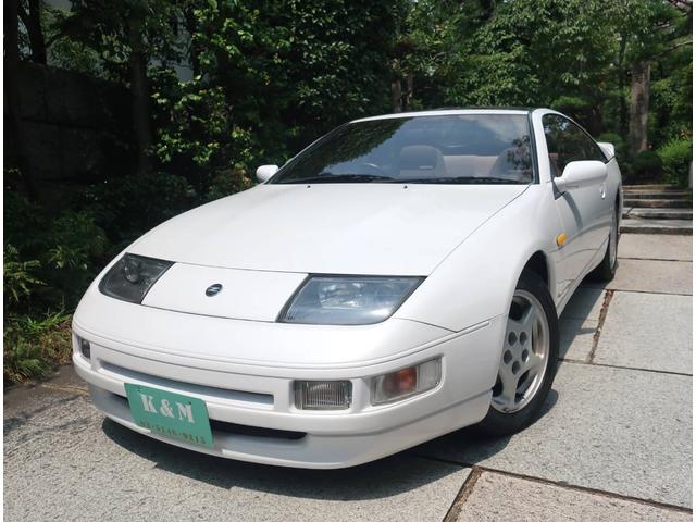 日産 フェアレディＺ ３００ＺＸ　２ｂｙ２　Ｔバールーフ　走行２５０００ｋｍ　ガレージ保管ディーラー記録簿　（ホワイト）