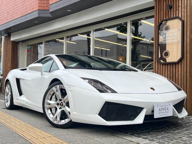 ガヤルド(ランボルギーニ) ＬＰ５６０−４　Ｄ車左Ｈ　純正ＯＰ（外装色ビアンコモノセルス／ガラスＥＧフード・Ｆリフティング・カリ 中古車画像