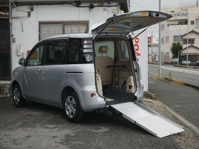 福祉車両禁煙車スロープ車いす１名セーフティーベルト