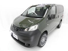 日産　ＮＶ２００バネットワゴン　１６Ｓ　ＮＥＷペイント　リフトアップ　新品アルミホイール