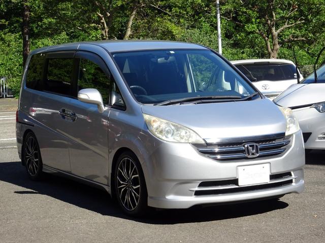 ステップワゴン(ホンダ) Ｇ　Ｌパッケージ　車高調　ｔａｎａｂｅ　ＳＵＳＴＥＣ　ＰＲＯ　ｃｏｍＦＯＲＴ＋ＰＲＯ２１０ 中古車画像