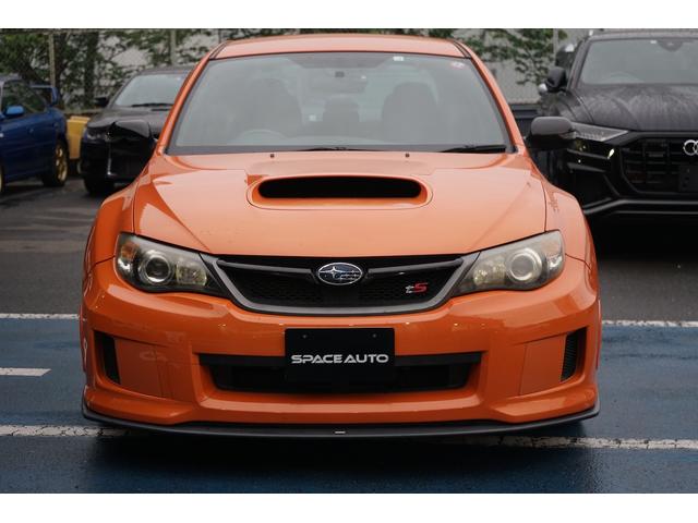 インプレッサ(スバル) ＷＲＸ　ＳＴＩ　ｔＳタイプＲＡ　ＮＢＲチャレンジＰ　／平成２５年式／純正ＢＢＳ１８インチアルミ／Ｂｒ 中古車画像