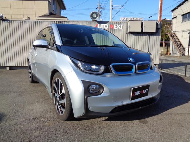 ＢＭＷ ｉ３ ベースグレード　レザーパッケージ　シートヒーター　純正ナビ　マルチメディアＭＰ４再生　アクティブクルーズコントロール　ＬＥＤヘッドライト